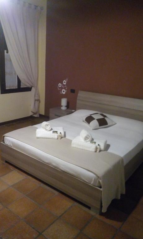 Le Stanze Sul Po Bed and Breakfast Φεράρα Εξωτερικό φωτογραφία